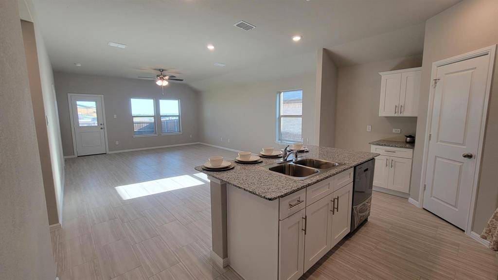 Fort Worth, TX 76108,9429 MINT HILL Drive