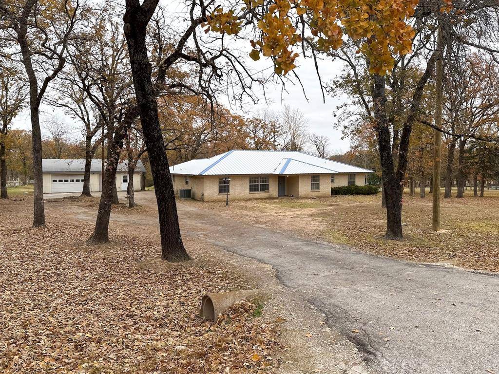 Alvarado, TX 76009,5805 Pecan Circle