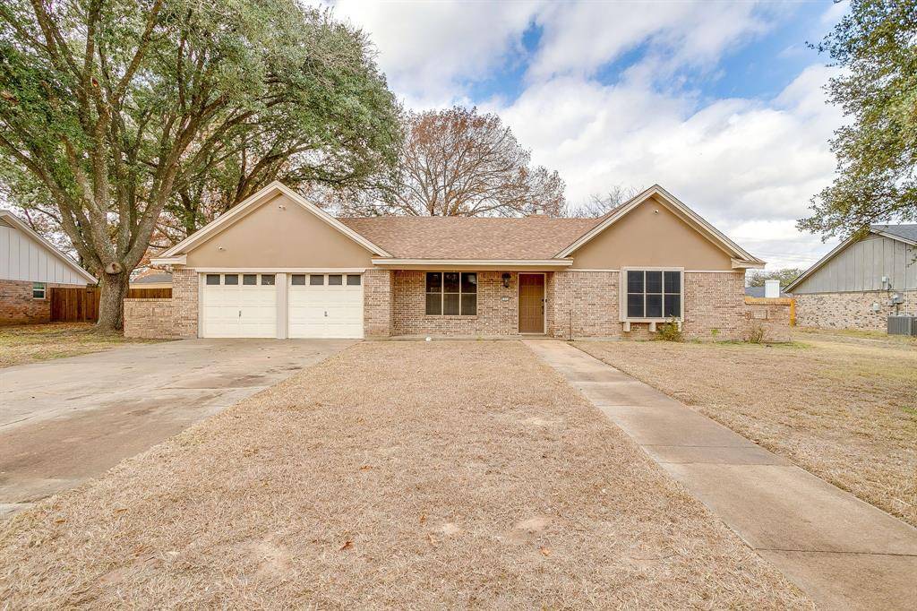 Cleburne, TX 76033,1114 Willowcreek Road