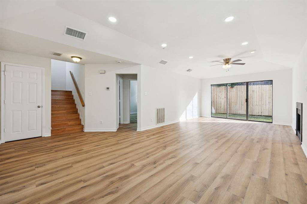 Bedford, TX 76021,3008 Everest Drive