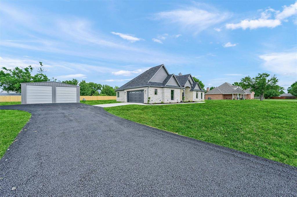 Collinsville, TX 76233,25 Pear tree Lane