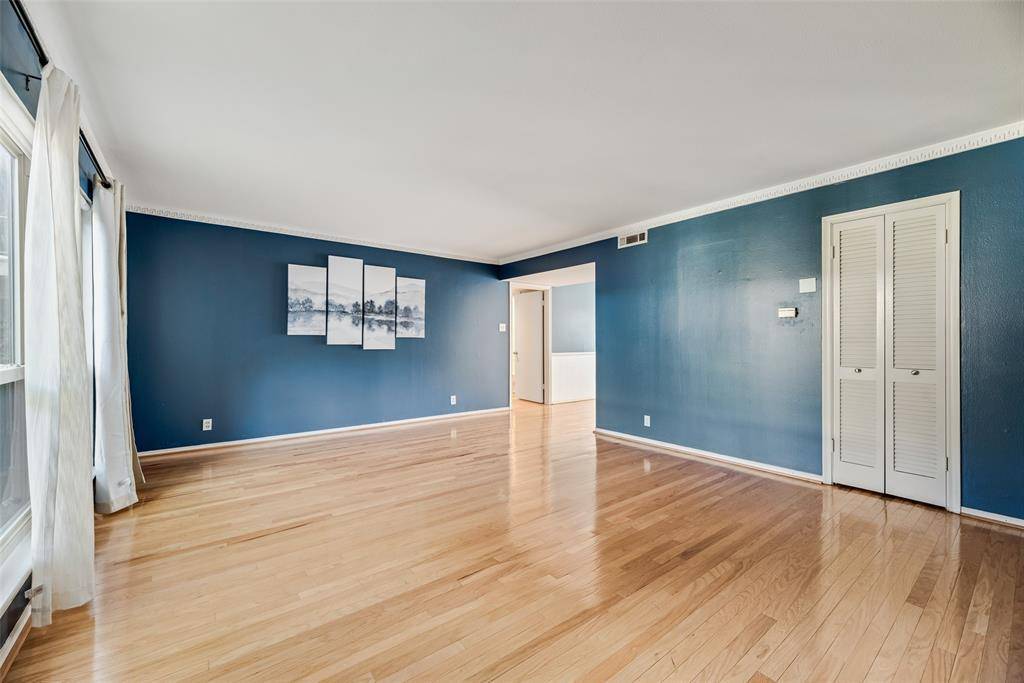 Dallas, TX 75230,11152 Valleydale Drive #A