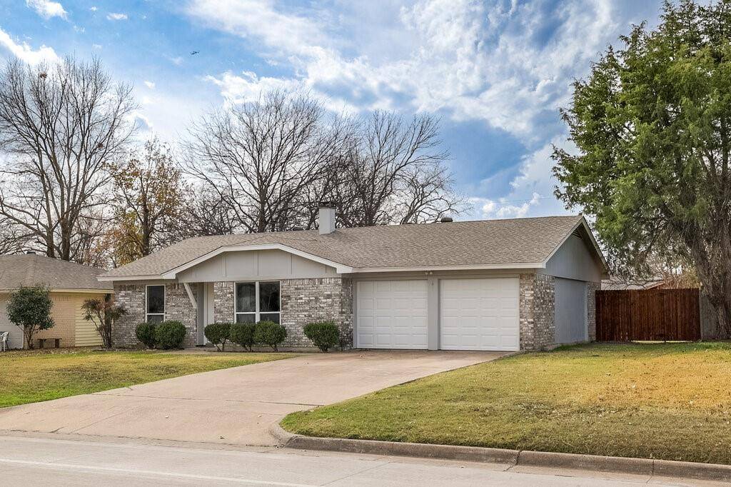 Burleson, TX 76028,341 Summercrest Boulevard #B