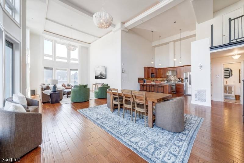 Montclair Twp., NJ 07042,119 Walnut St #1