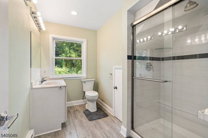 Vernon Twp., NJ 07462,148 Rt 94