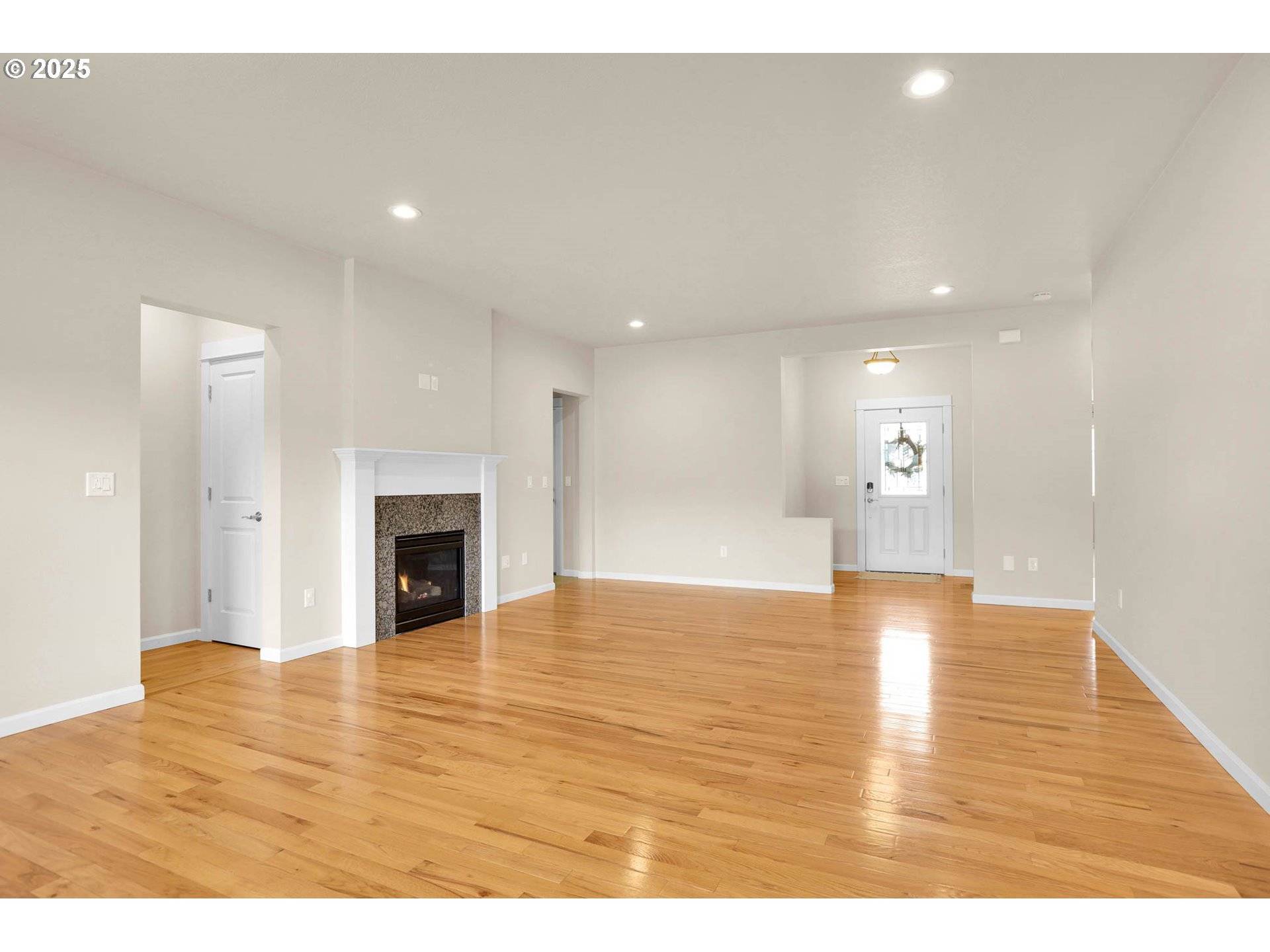 Eugene, OR 97401,1641 CHASA ST