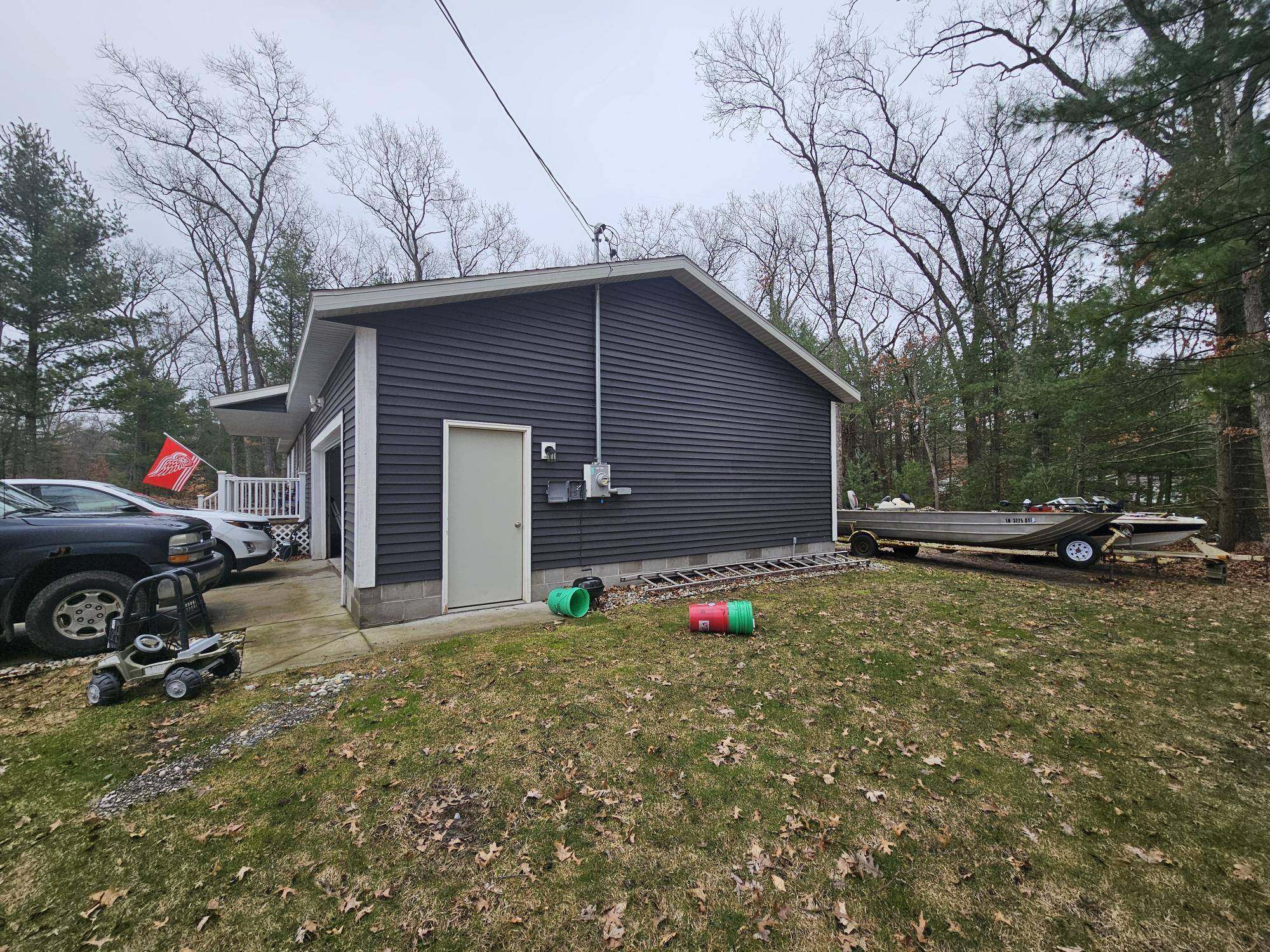 Twin Lake, MI 49457,687 W Cherry RD