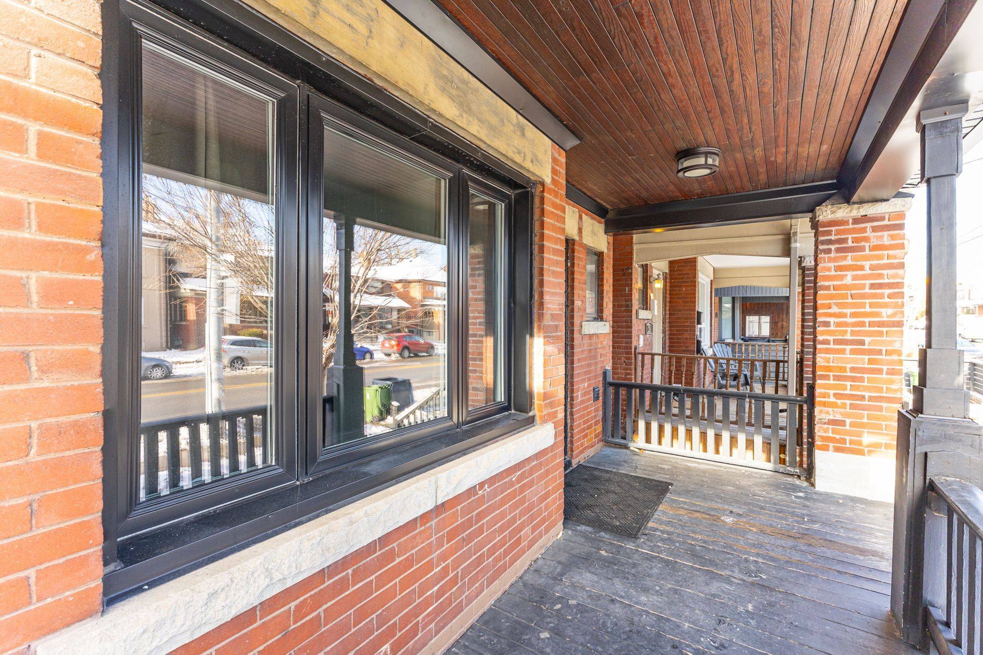 Toronto C03, ON M6E 2V4,212 Oakwood AVE