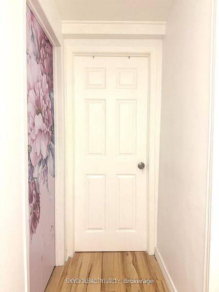 Toronto C15, ON M2H 1G1,33 Yatesbury RD #Lower, bedroom #1