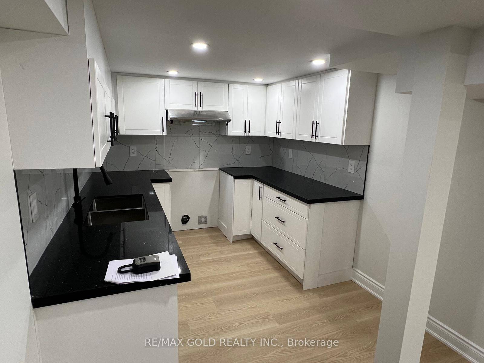 Oshawa, ON L1L 0V1,888 Rexton DR #Bsmt