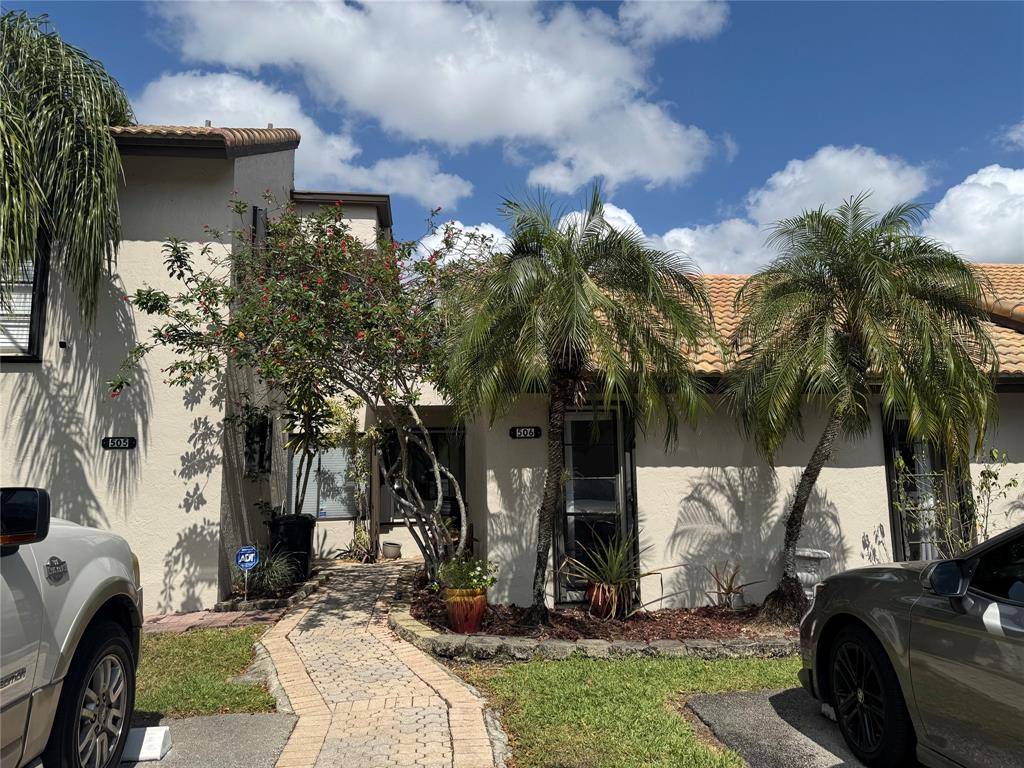 Plantation, FL 33324,956 Mockingbird #506
