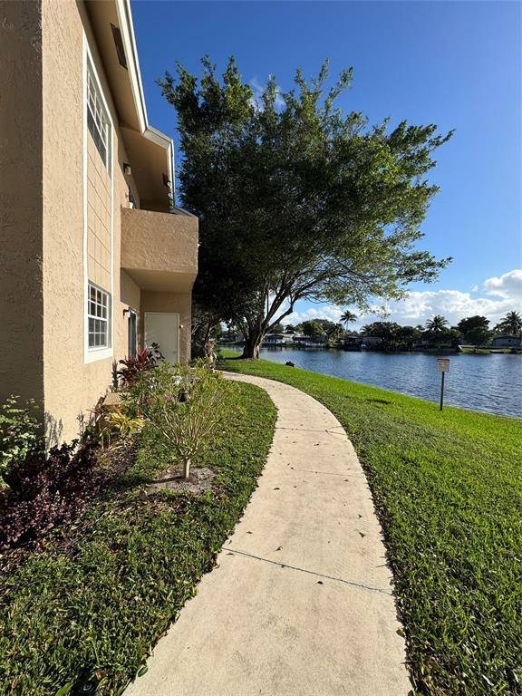 Pembroke Pines, FL 33024,Address not disclosed