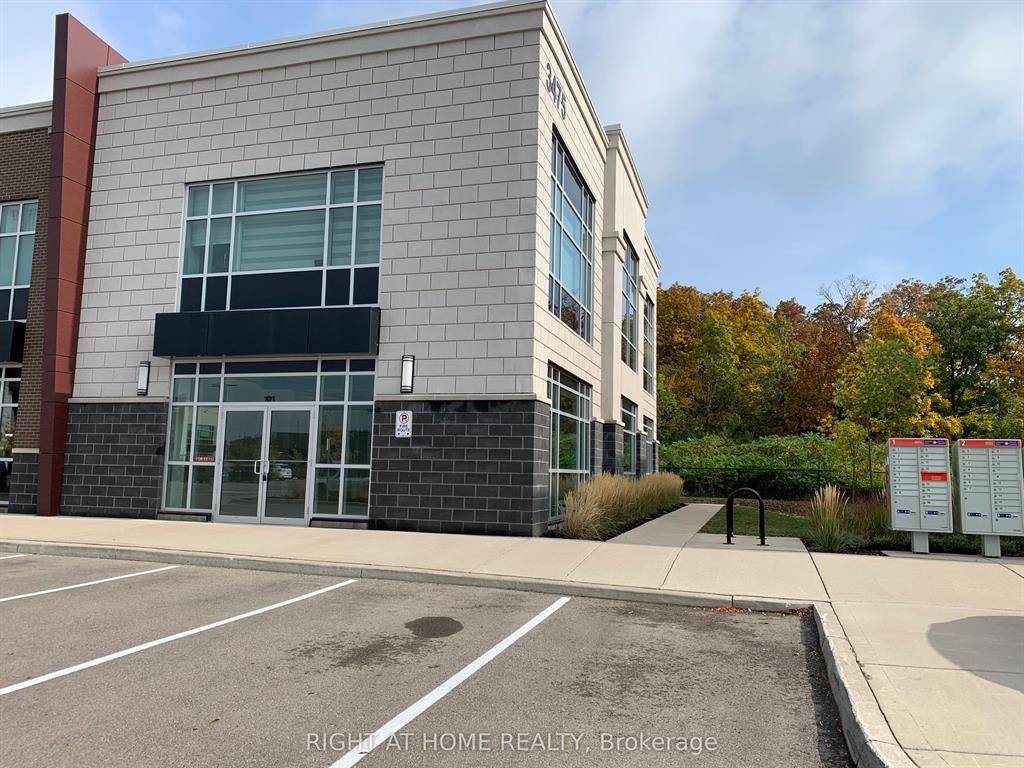 Oakville, ON L6L 0H3,3475 Rebecca ST #101