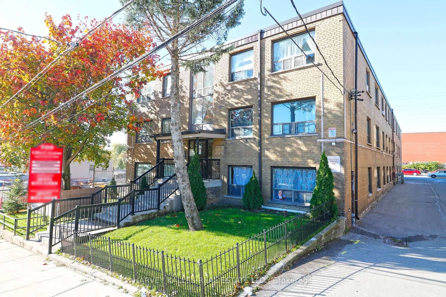 Toronto W03, ON M6E 4X5,500 Gilbert AVE #310