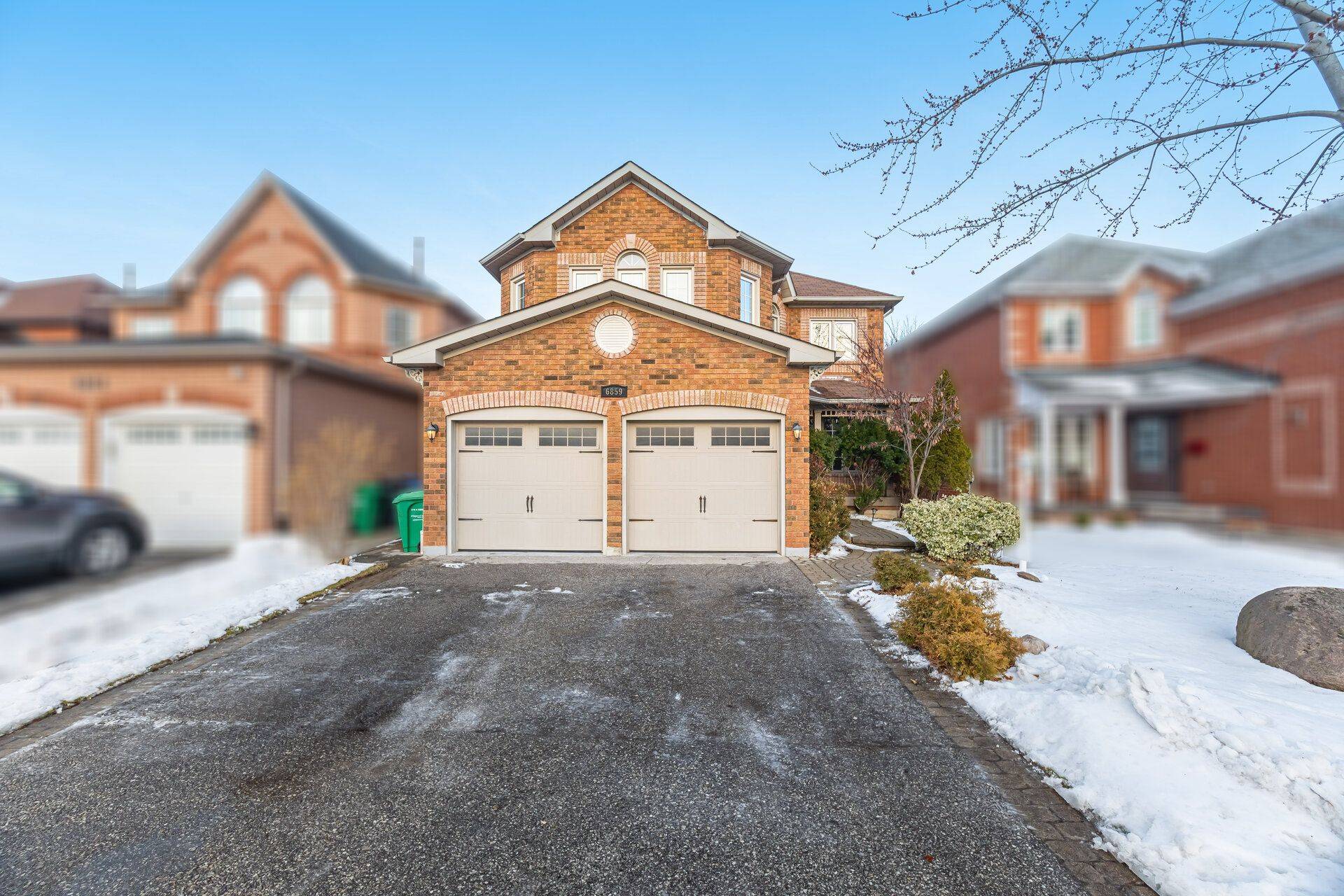 Mississauga, ON L5N 6T6,6859 Gracefield DR