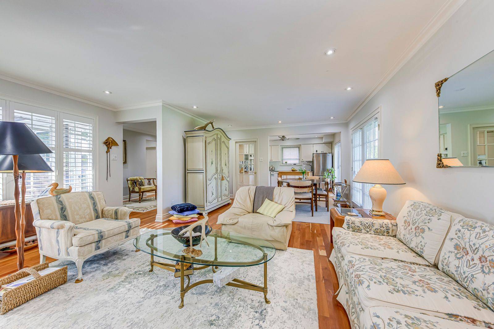 Toronto W09, ON M9P 1B5,232 La Rose AVE