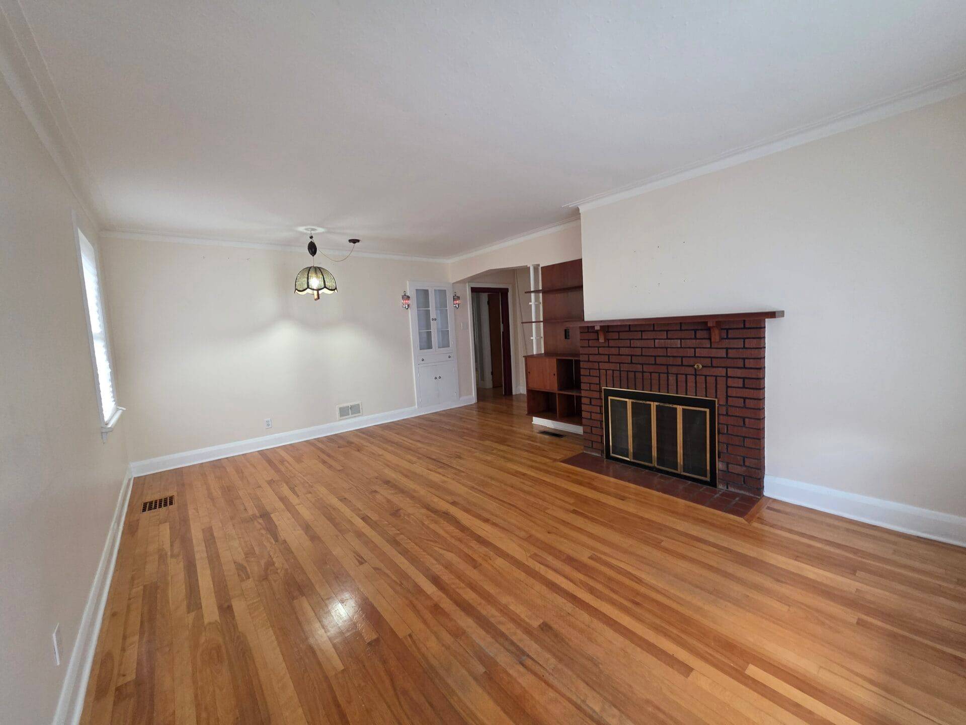 Alta Vista And Area, ON K1G 0H5,262 Dale AVE