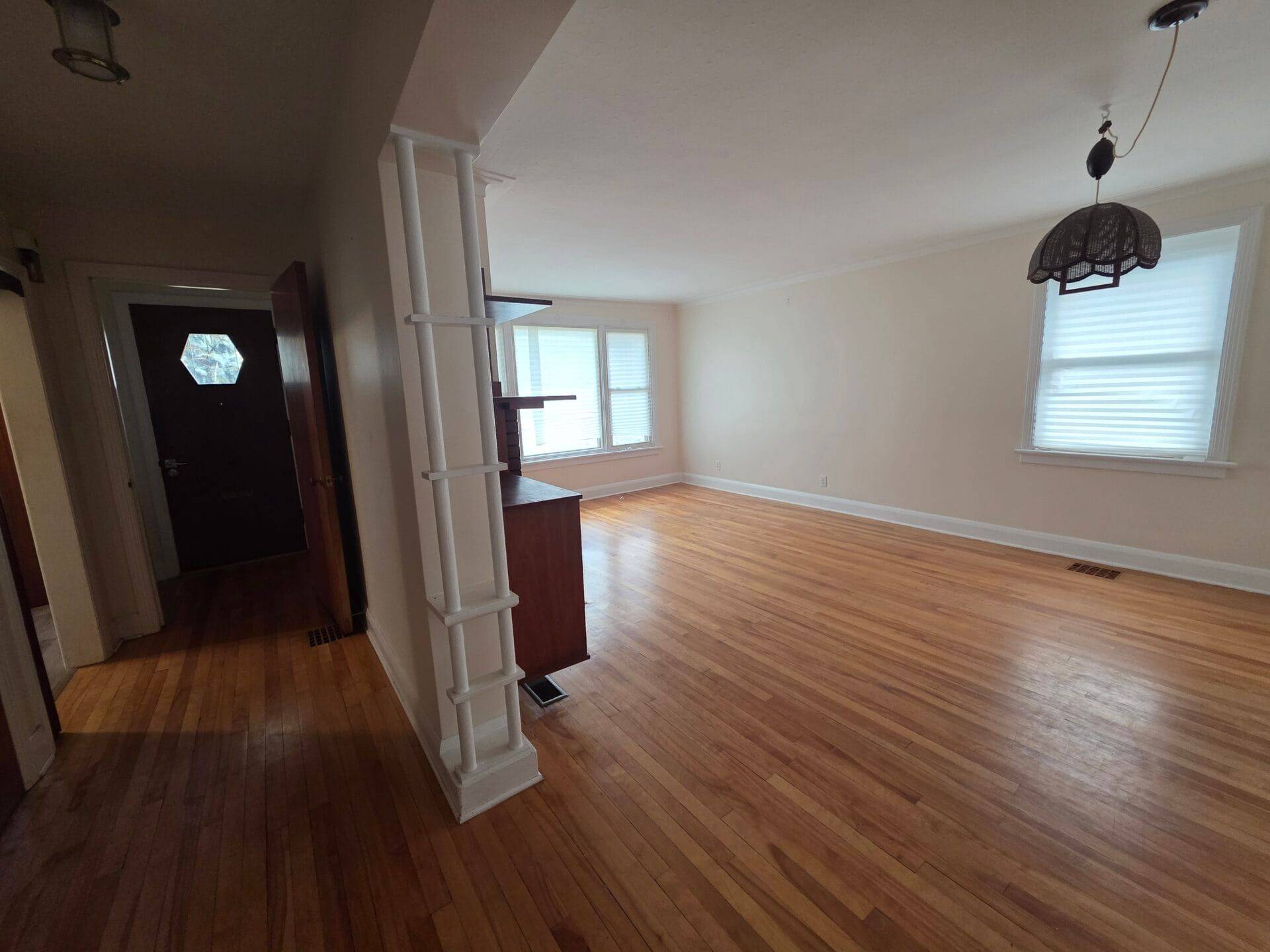 Alta Vista And Area, ON K1G 0H5,262 Dale AVE