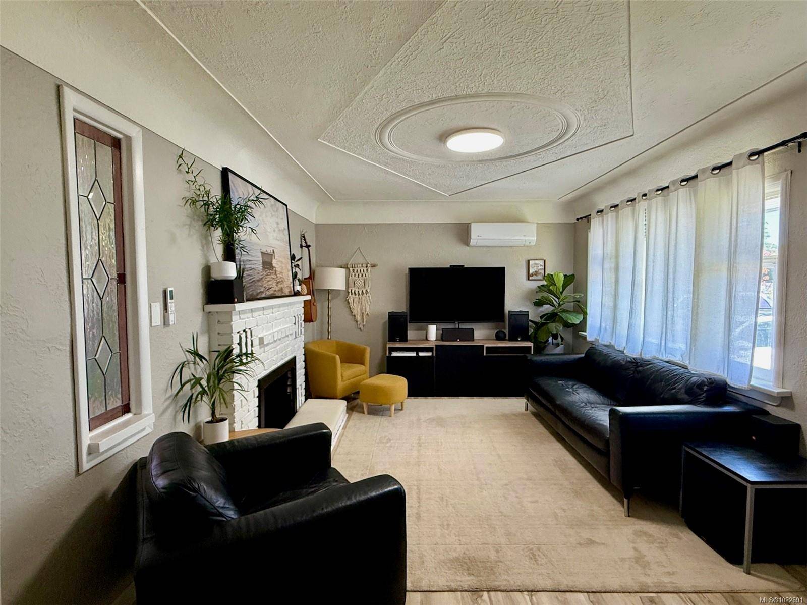 Saanich, BC V9A 0A1,3350 Wascana St