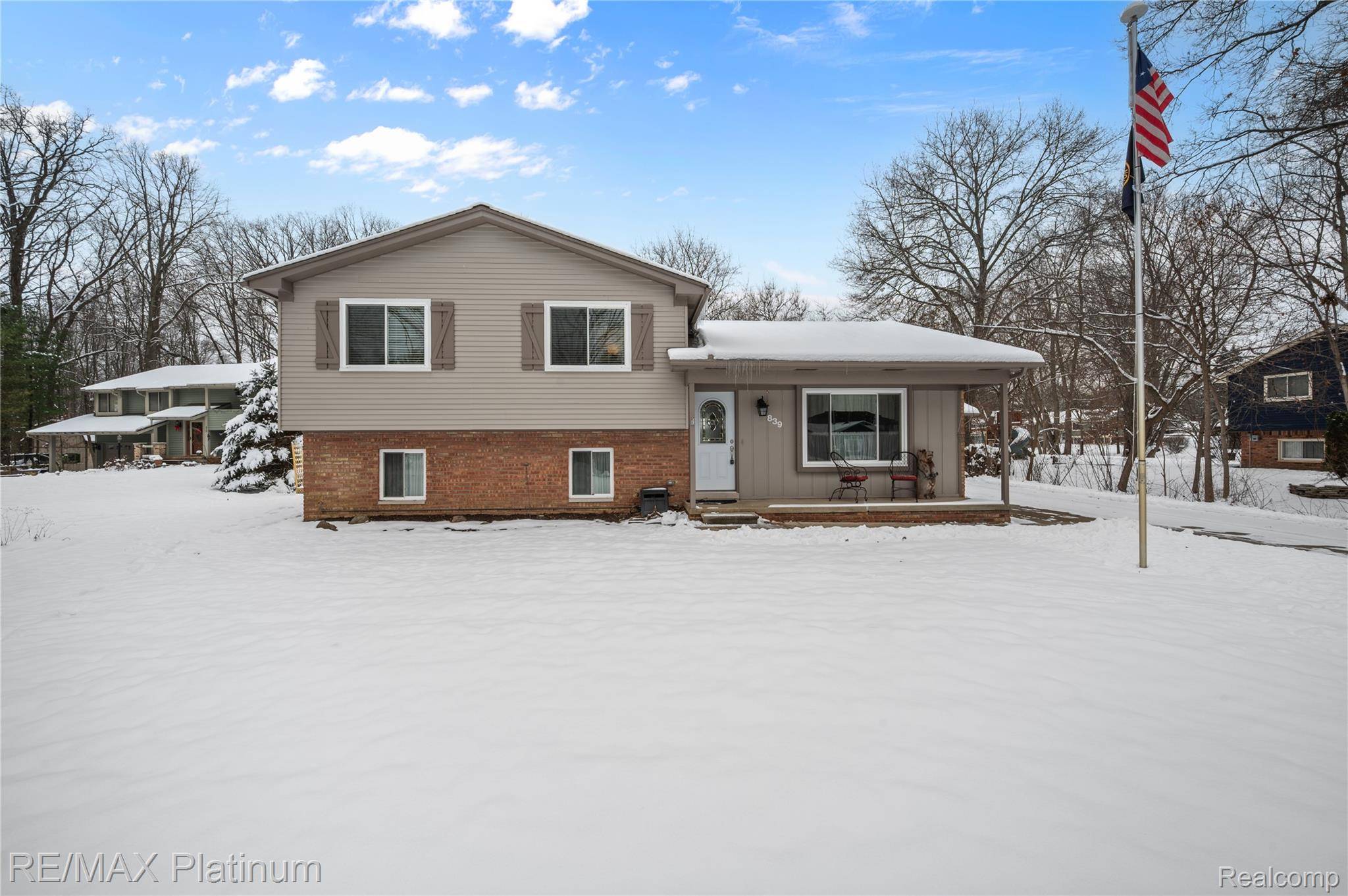 Highland, MI 48357,839 Harlequin CT