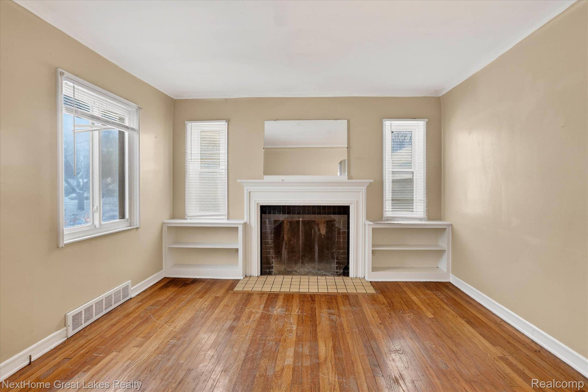 Flint, MI 48503,812 Barney AVE