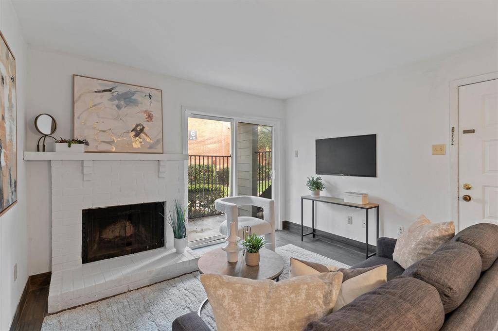 Dallas, TX 75231,6900 Skillman Street #406