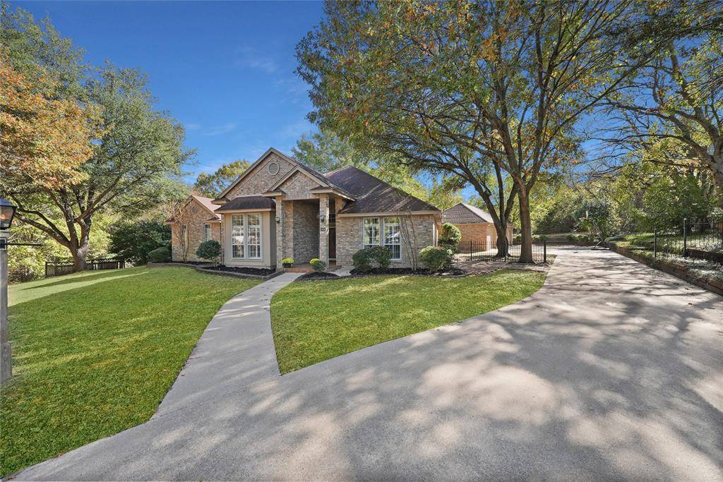 Ovilla, TX 75154,102 High View Court