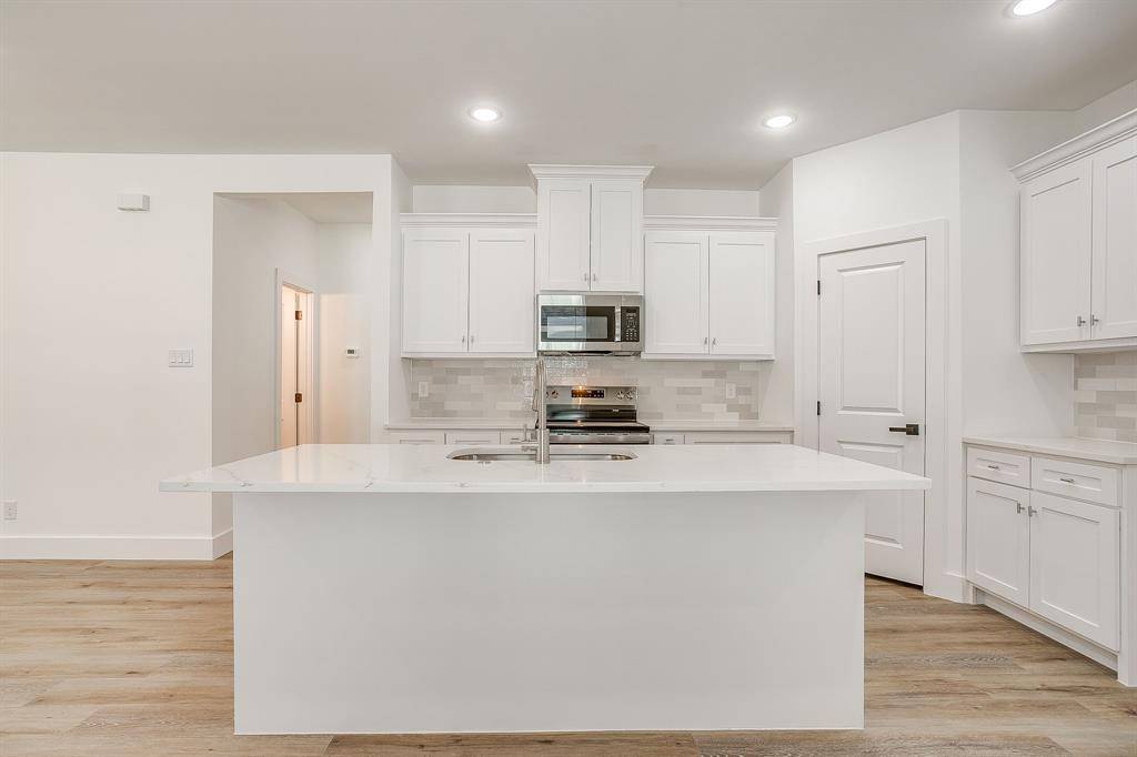 Fort Worth, TX 76105,4944 Dunbar Street