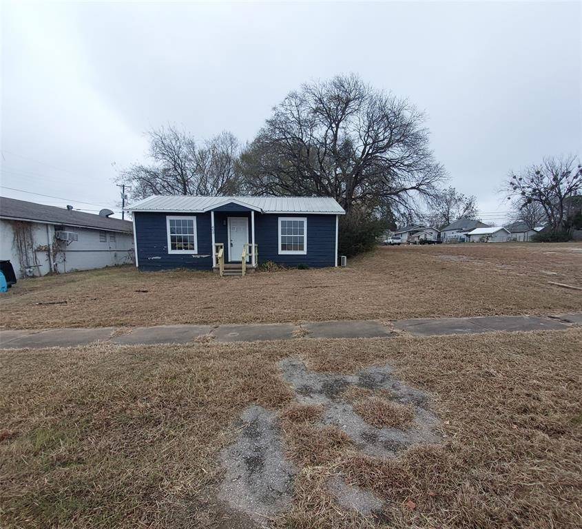 Denison, TX 75021,403 E Sears Street