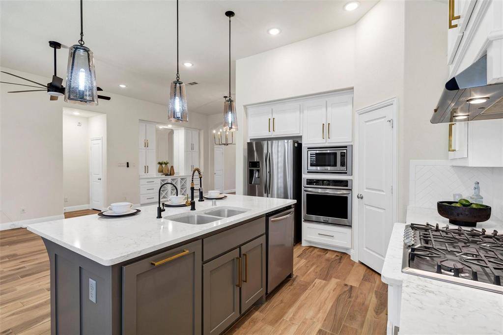 Fort Worth, TX 76008,1928 Crested Ridge Road