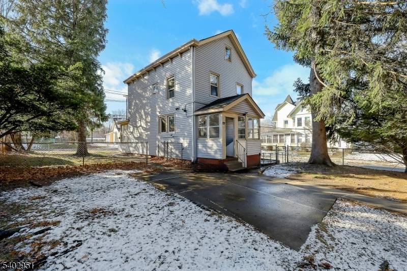 Waldwick Boro, NJ 07463,63 Wyckoff Ave