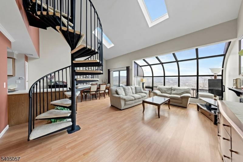 Vernon Twp., NJ 07462,1 Baltusrol