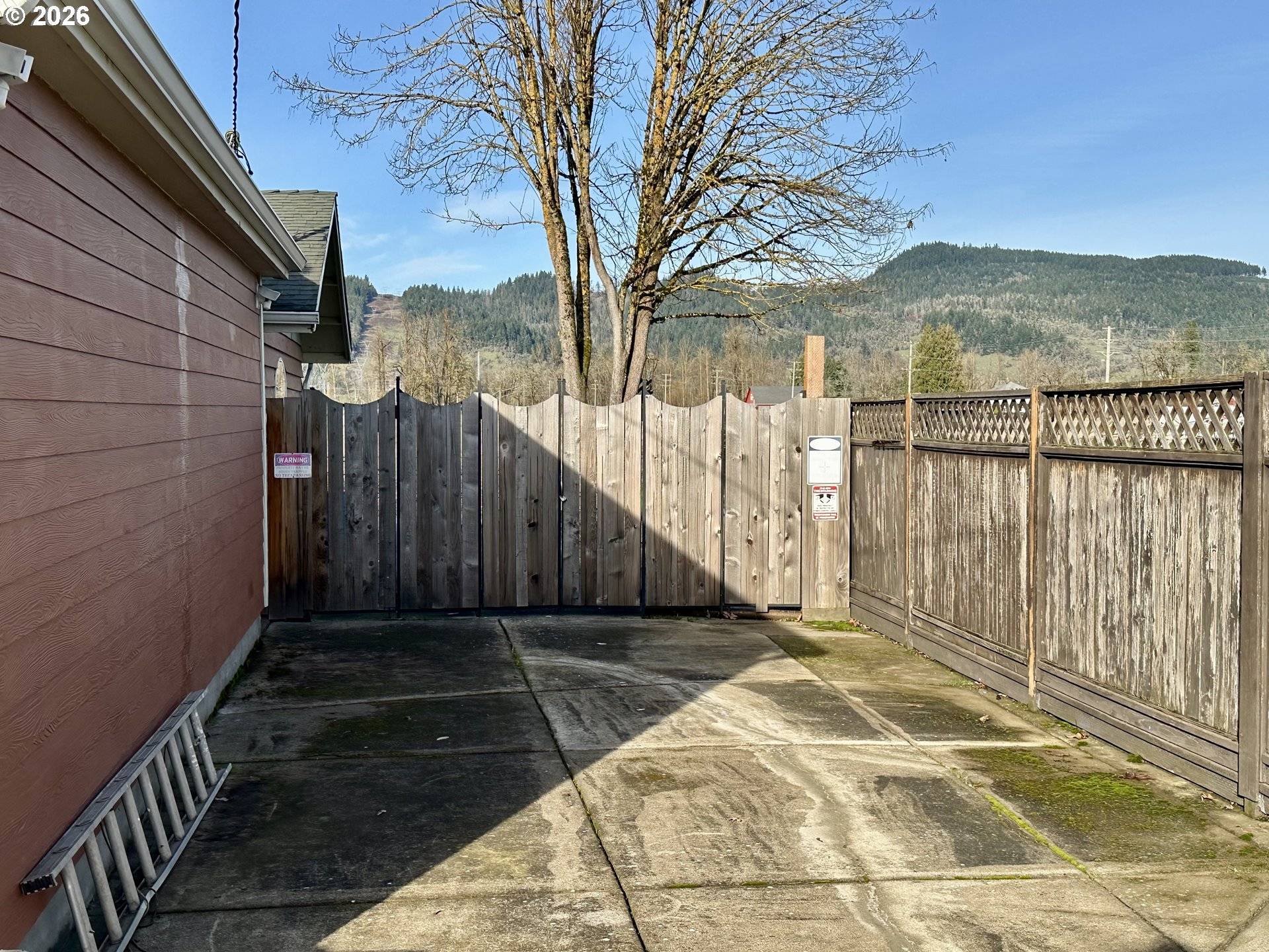 Springfield, OR 97478,5664 HIGH BANKS RD