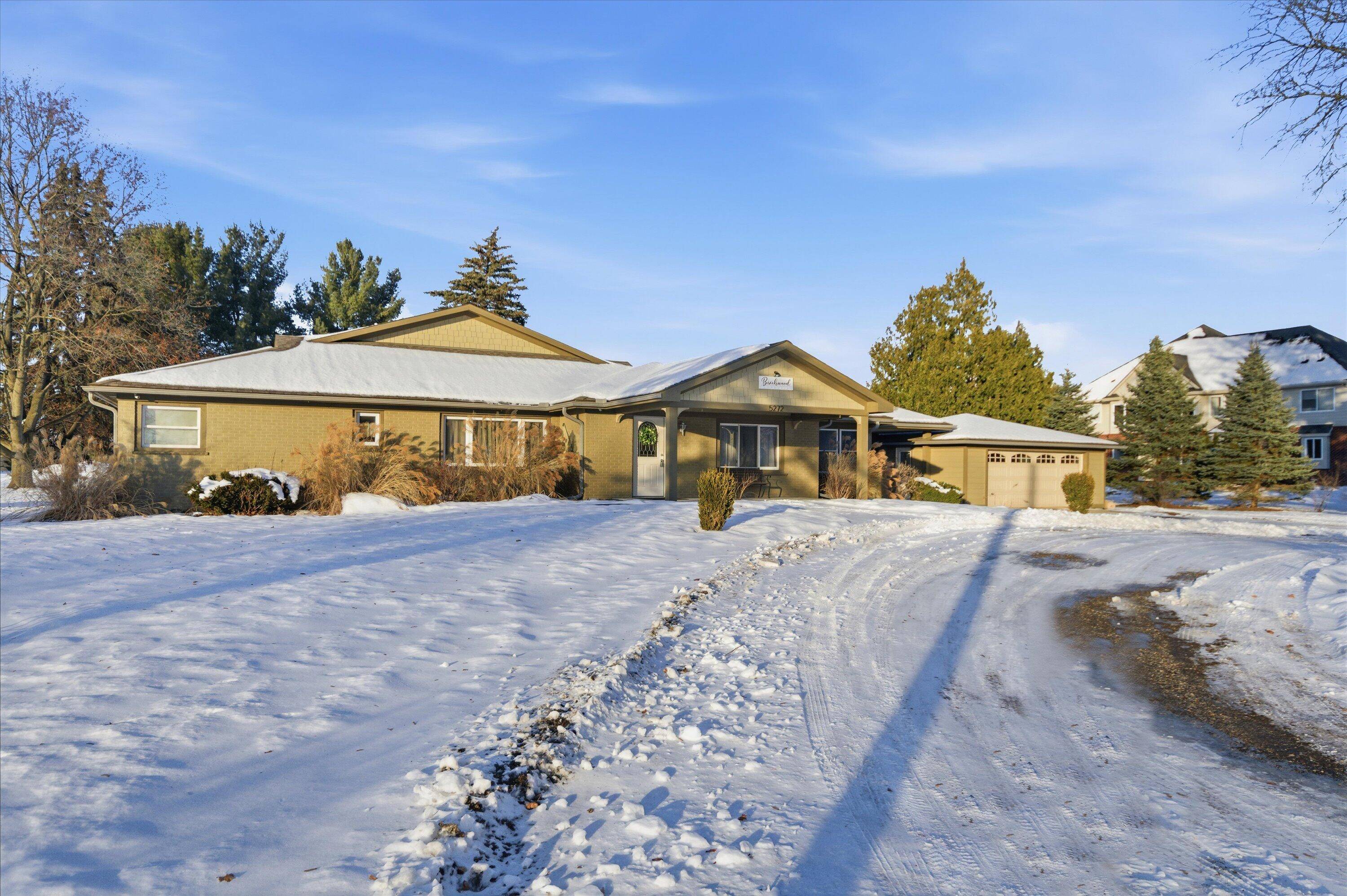 Ann Arbor, MI 48103,5272 W Liberty RD