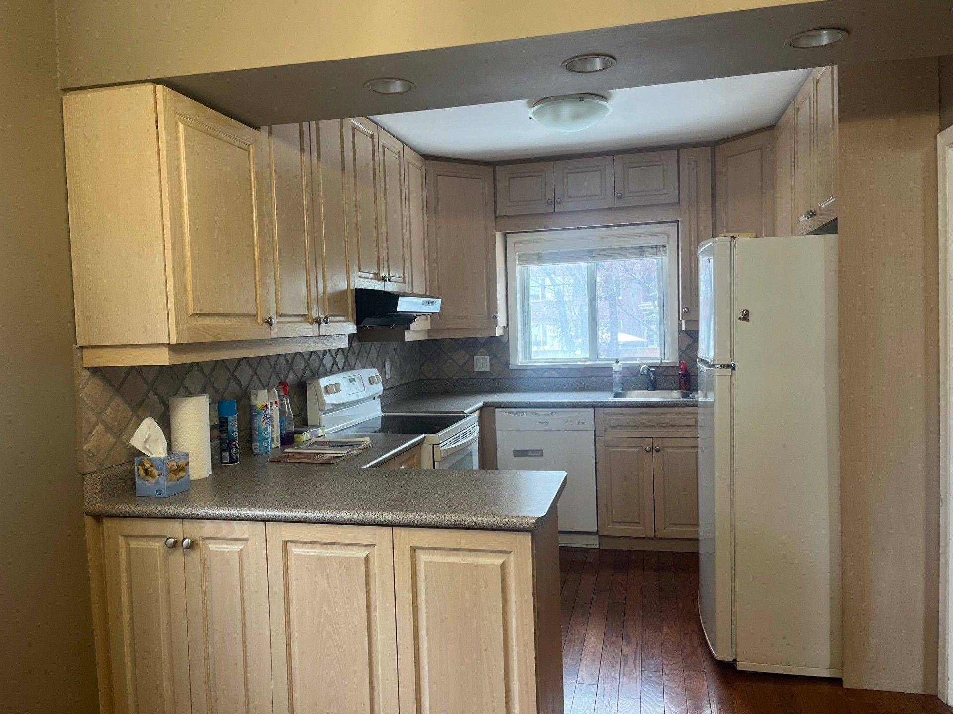 Toronto C14, ON M2N 2V4,159 Avondale AVE