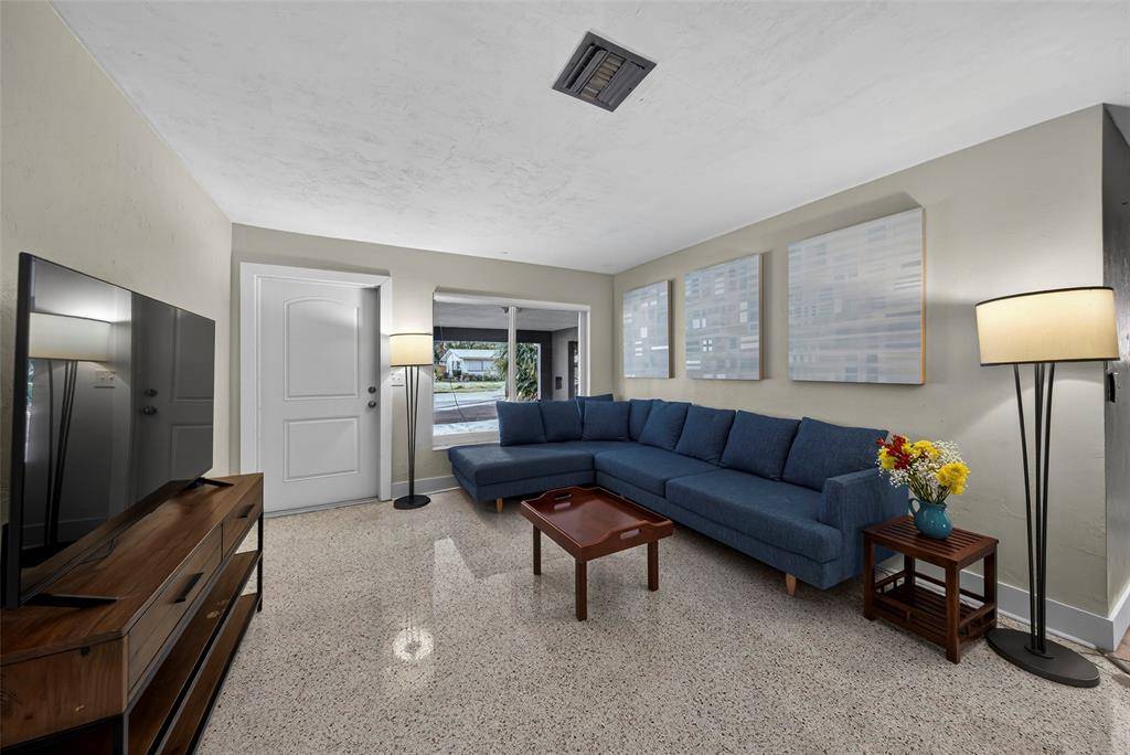 Oakland Park, FL 33334,645 NE 34th St