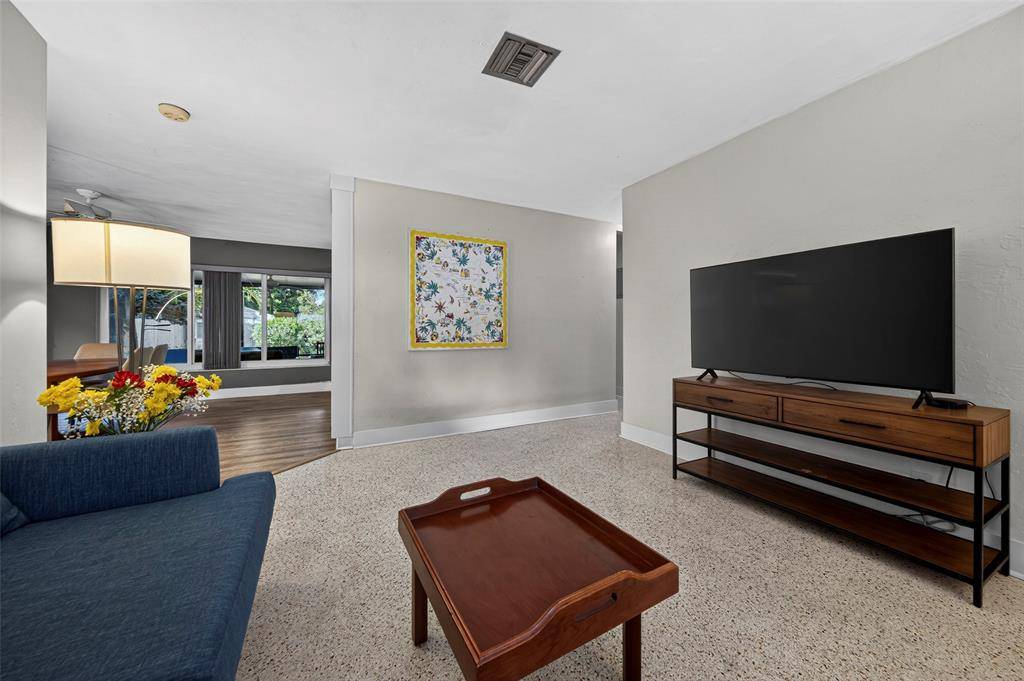 Oakland Park, FL 33334,645 NE 34th St