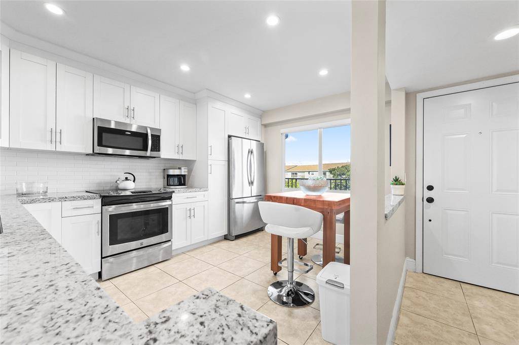 Pembroke Pines, FL 33027,800 SW 125th Way #405-O