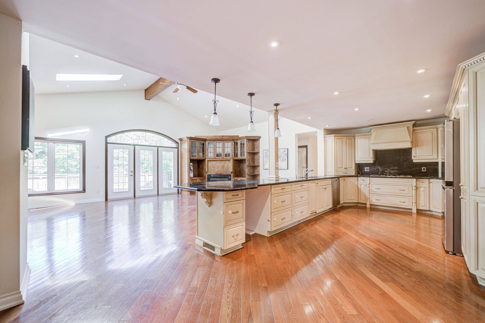 Richmond Hill, ON L4E 2P5,20 Blackforest DR