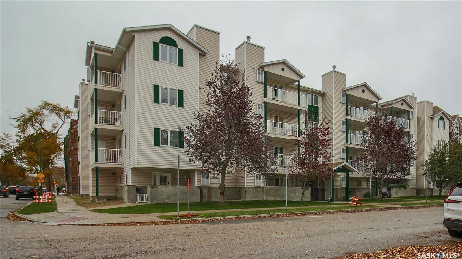 Regina, SK S4T 2A3,2203 Angus STREET #305