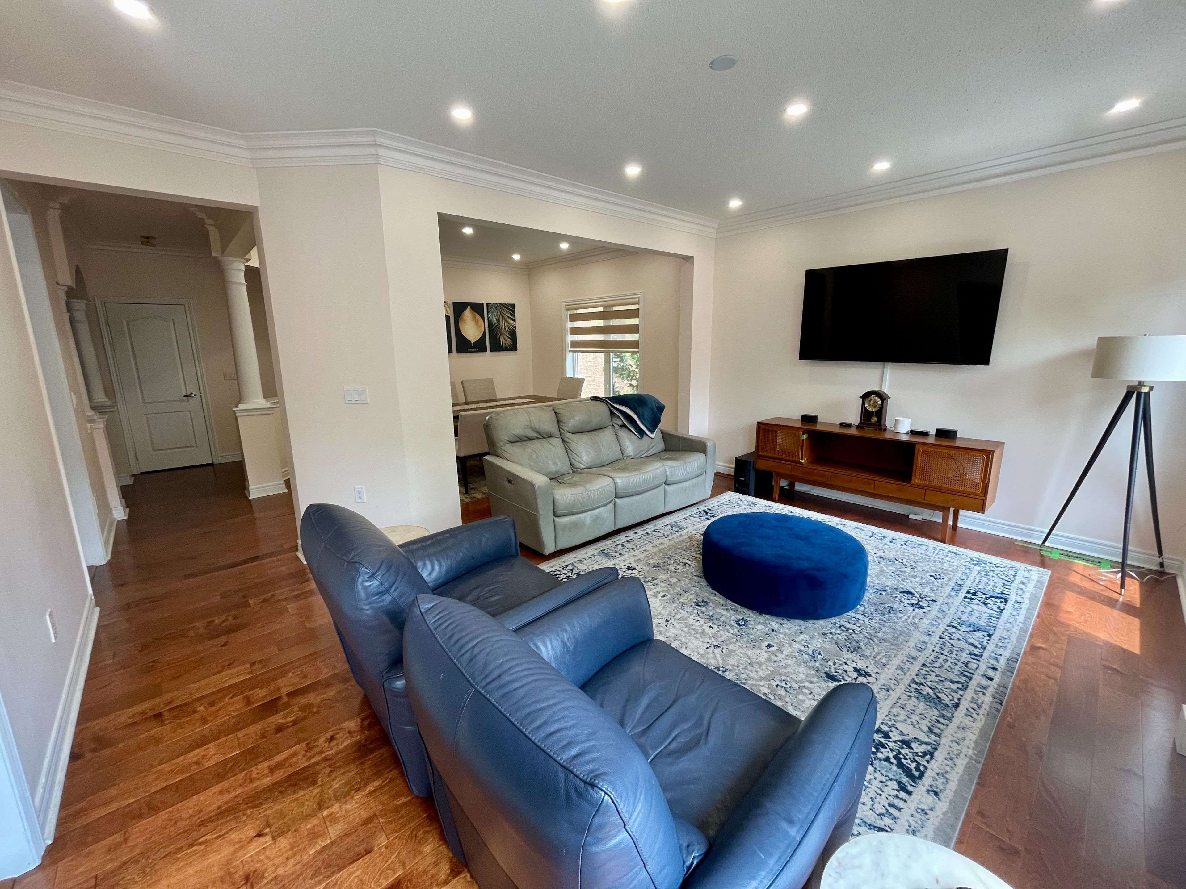 Mississauga, ON L5M 7V7,3274 Pringle PL