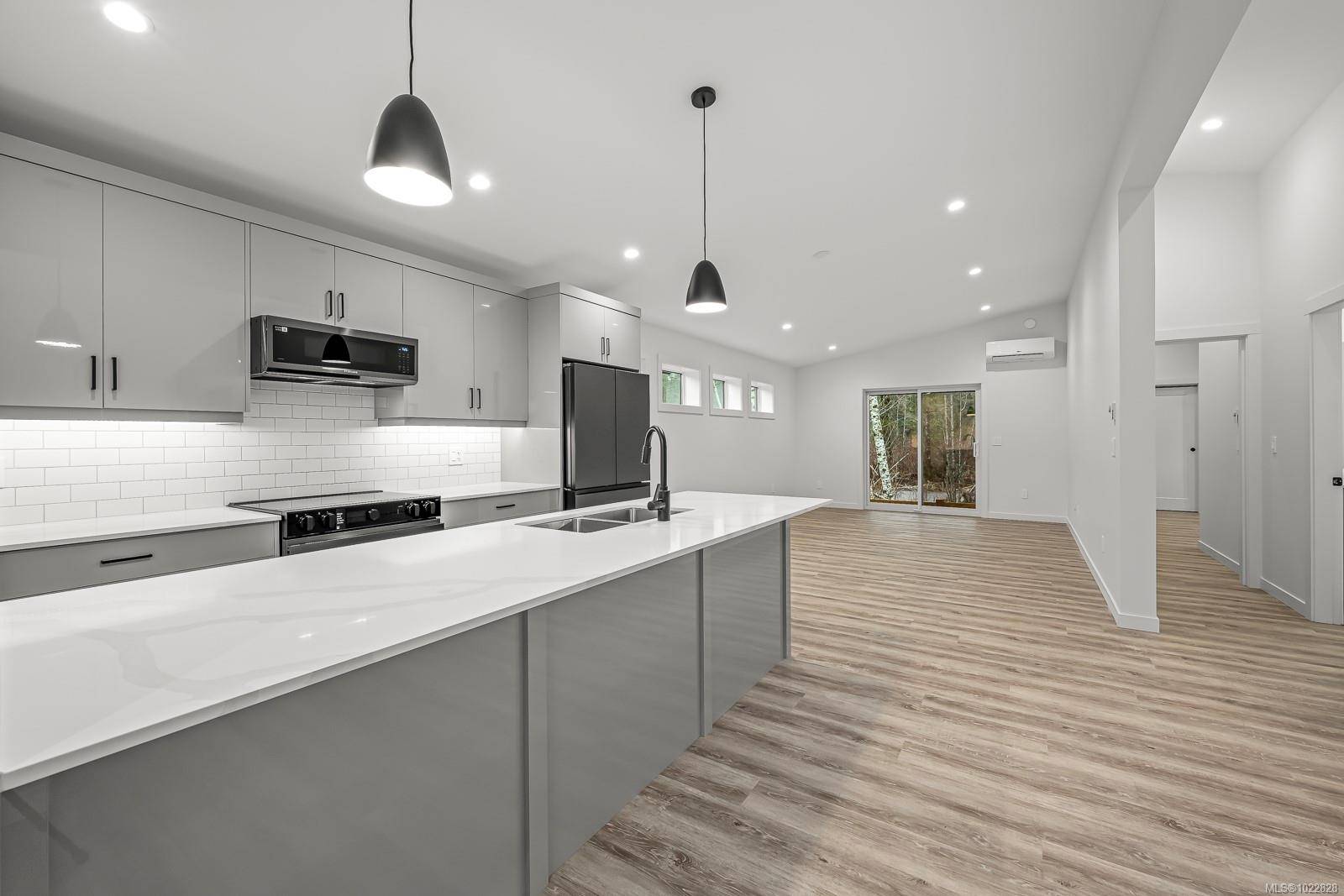 Cumberland, BC V0R 1S0,3025 Royston Rd #41