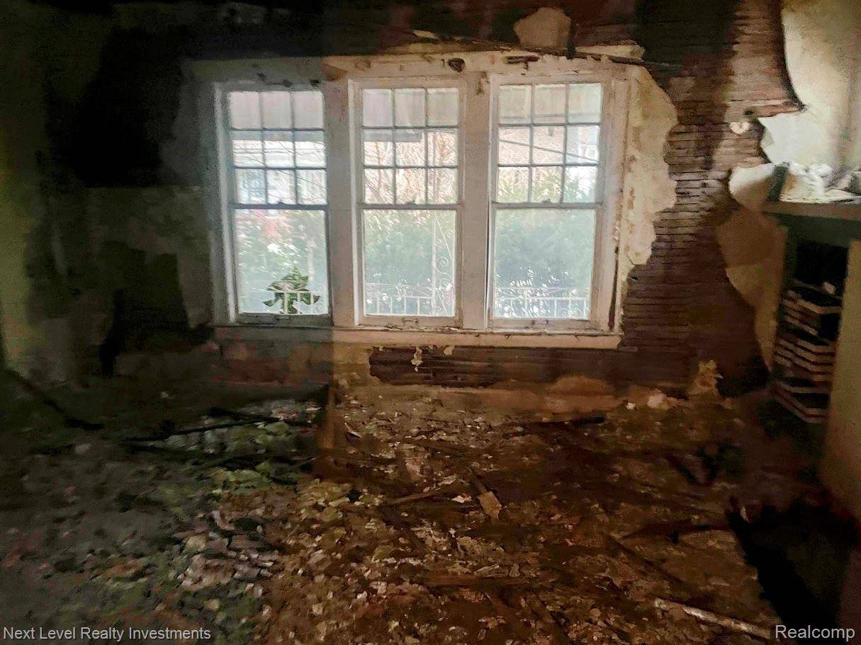 Detroit, MI 48206,1670 Lee PL