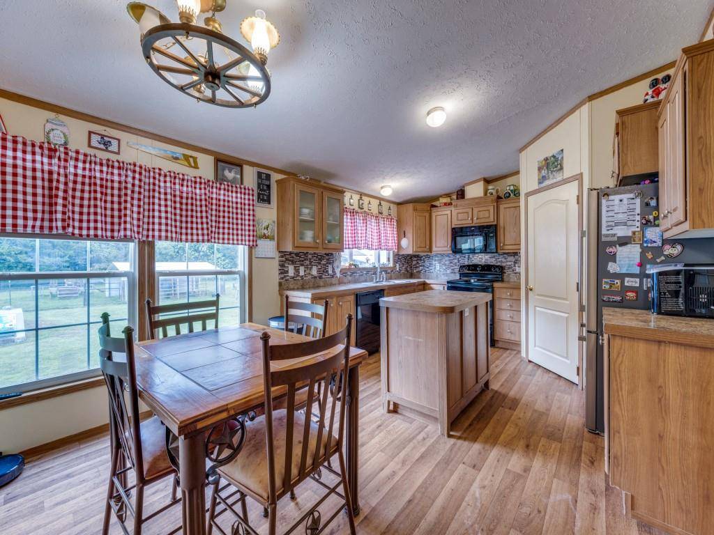 Whitesboro, TX 76273,3517 Sandusky Road