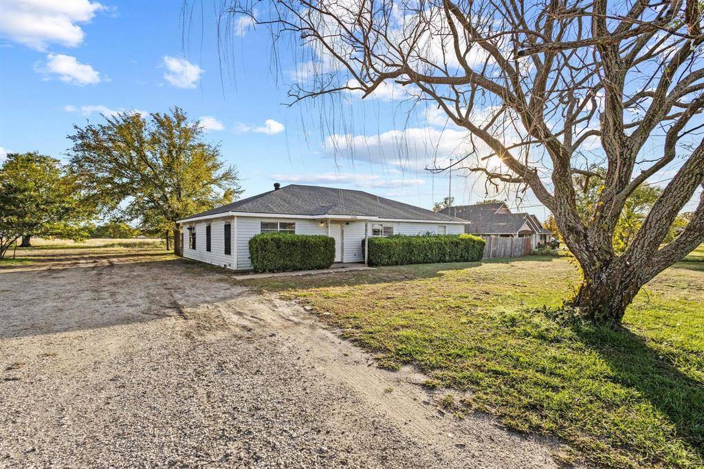 Howe, TX 75459,1206 E FM 902