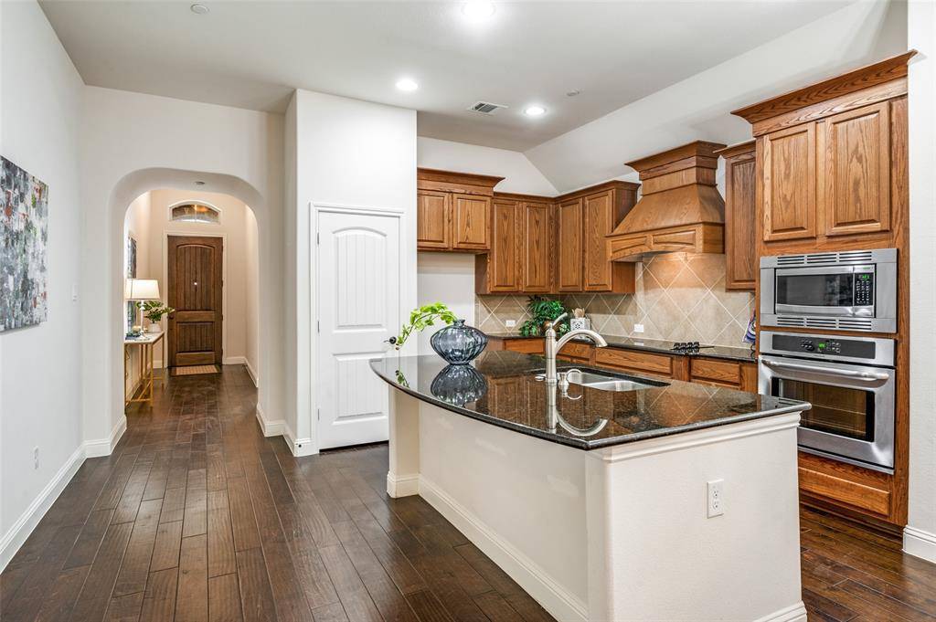 Mckinney, TX 75070,8621 Grassland Drive