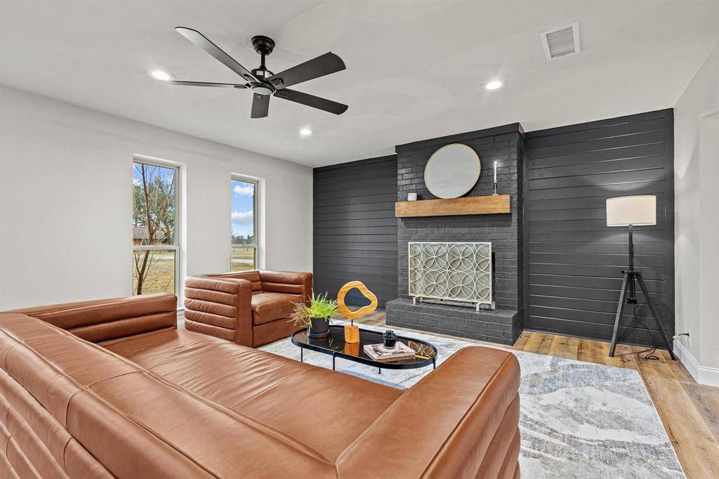 Sherman, TX 75092,3327 Carriage Circle