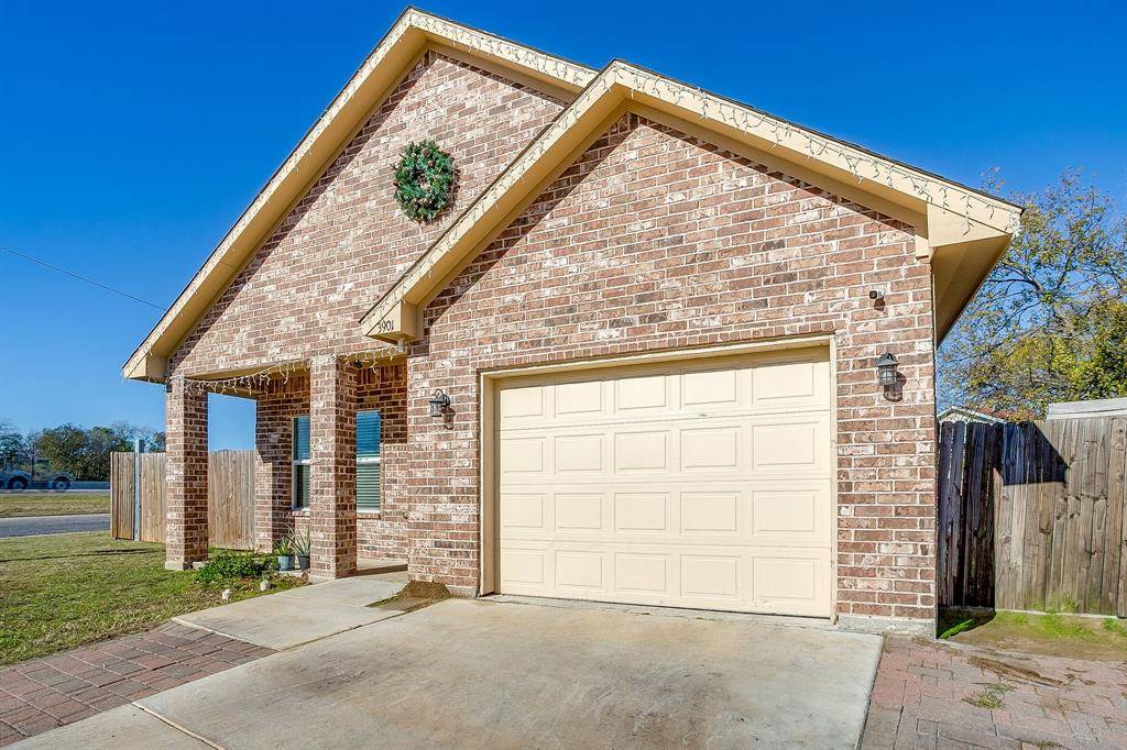 Fort Worth, TX 76119,3901 Baylor Street