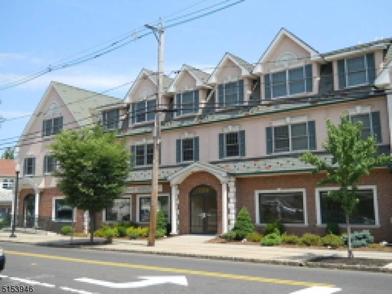 Westfield Town, NJ 07090,525 Central Ave, Apt 308 #308