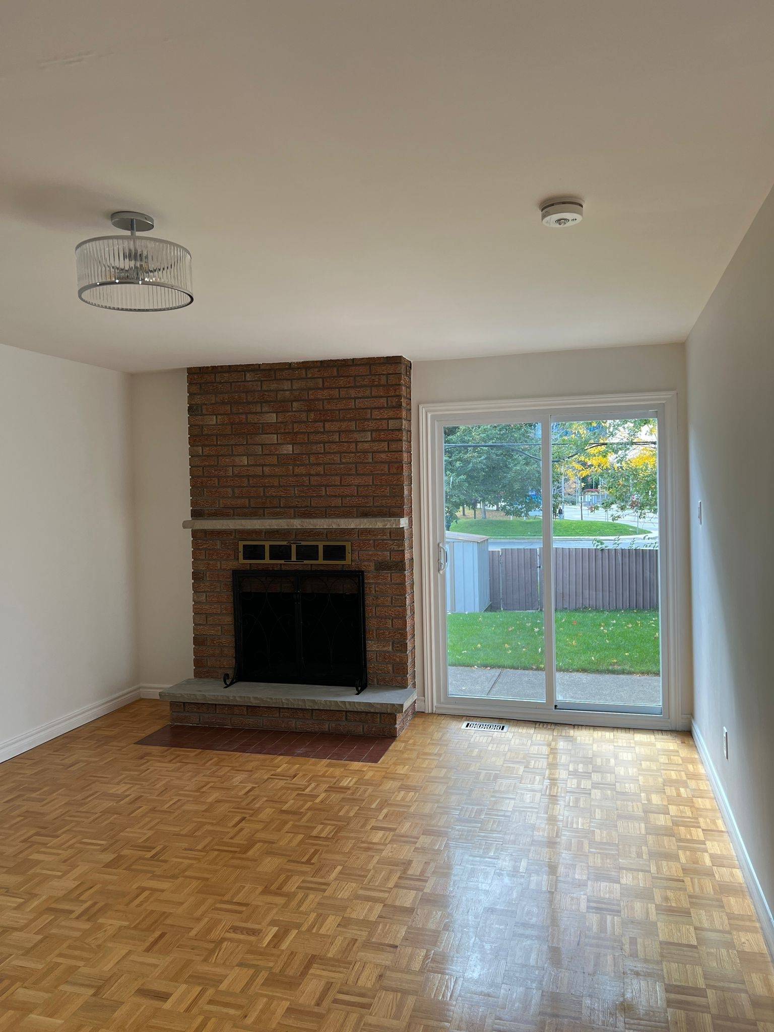 Toronto C15, ON M2J 4W6,53 Hickorynut DR #Ground (Unit B)